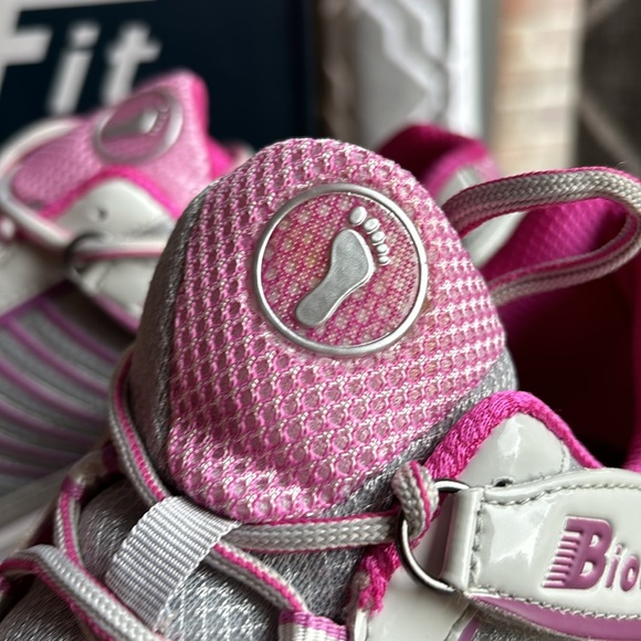 ORTHOFEET VERVE athletic tie-less athletic shoe size 11.5 xwide. New no inserts - Picture 3 of 8